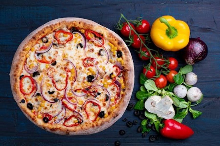 Salata Greceasca — racoritor ideal langa pizza